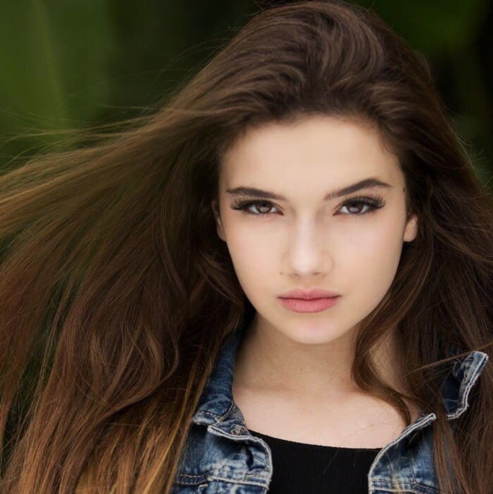 Alexis Burnett Height Age Weight Measurement Wiki Bio and Net Worth