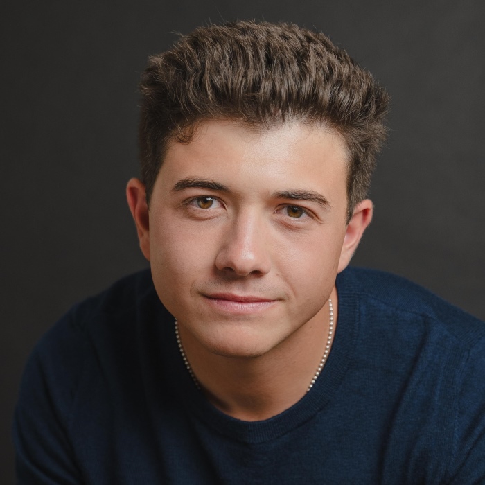 Bradley Perry Height Age Weight Wiki Biography & Net Worth
