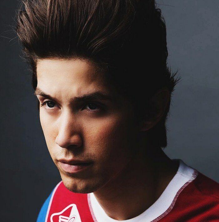 Brandon Larracuente Height Age Weight Wiki Bio & Net Worth