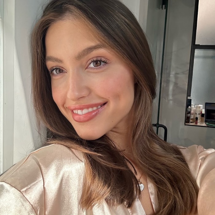 Sydney Serena Height Age Weight Measurement Wiki Bio and Net Worth