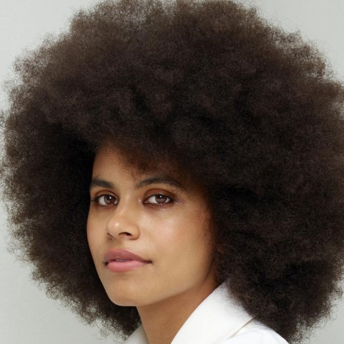 Zazie Beetz Height Weight Measurement Wiki & Biography