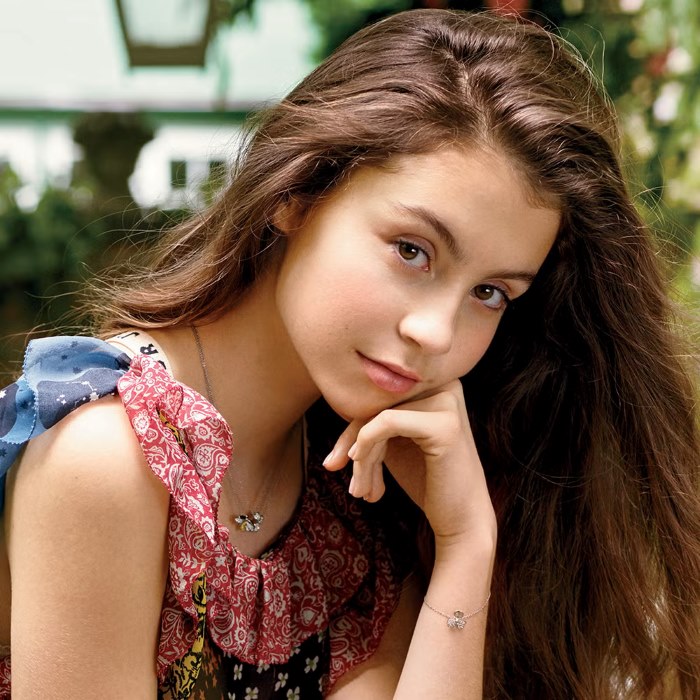 Carys Zeta Douglas Height Weight Measurement Wiki & Bio