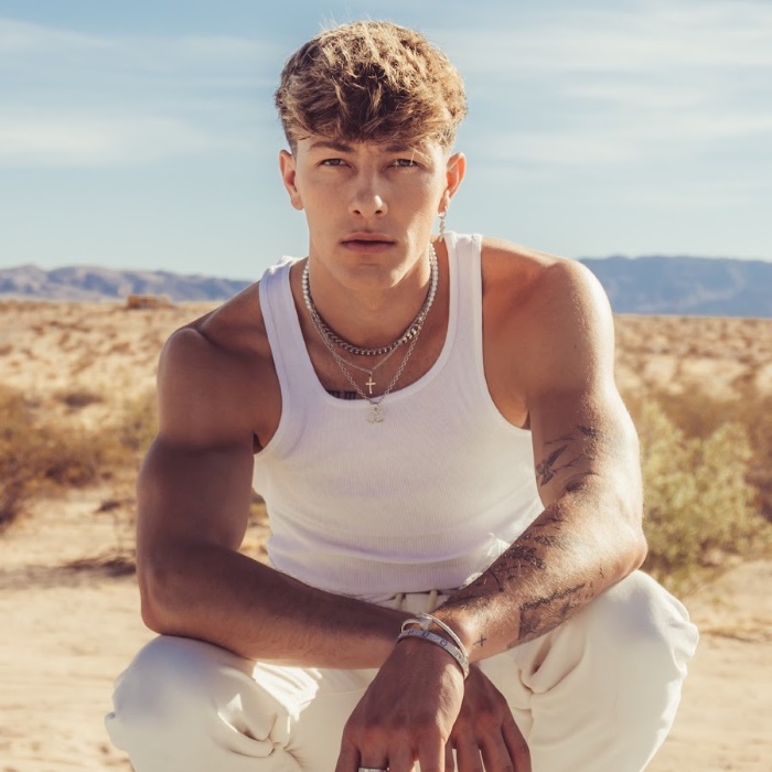 Tayler Holder Height Age Weight Measurement Wiki Bio and Net Worth