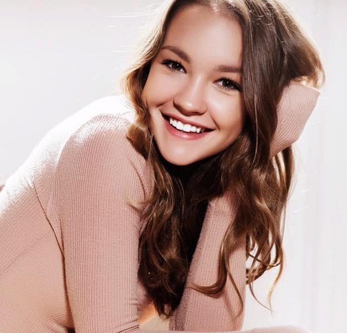 Sadie Stanley Height Age Weight Measurement Wiki Bio & Net Worth