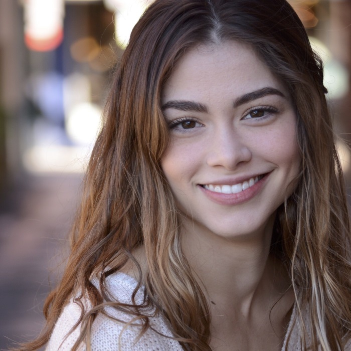 Sarah Davenport Height Age Weight Measurement Wiki & Bio