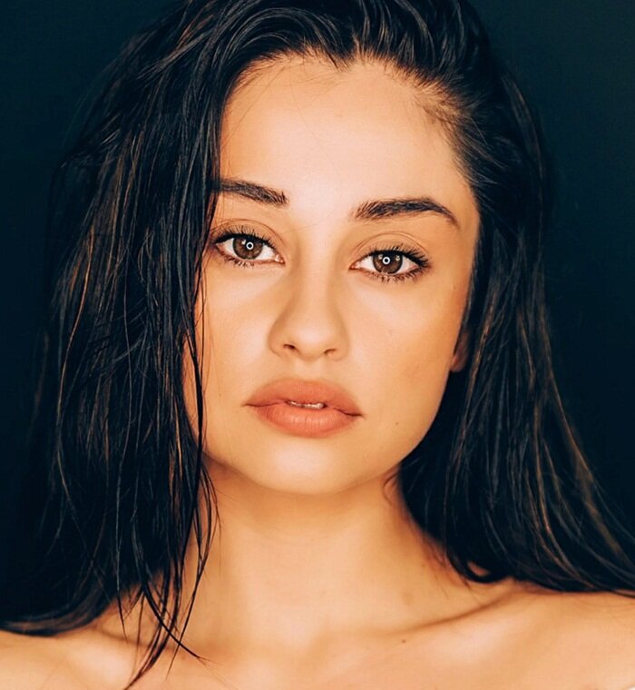 Yvette Monreal Height Weight Measurement Wiki & Bio