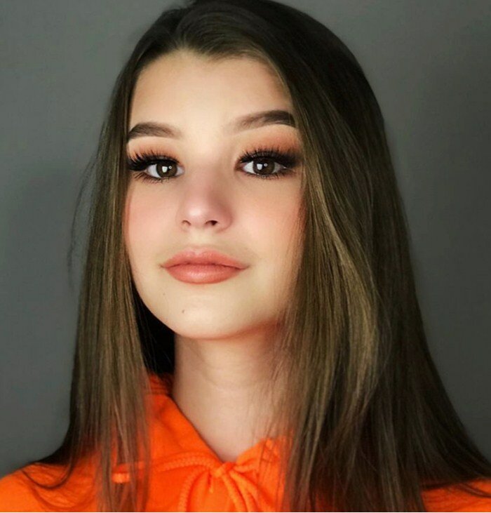 BrookeMonk1 Famed Star