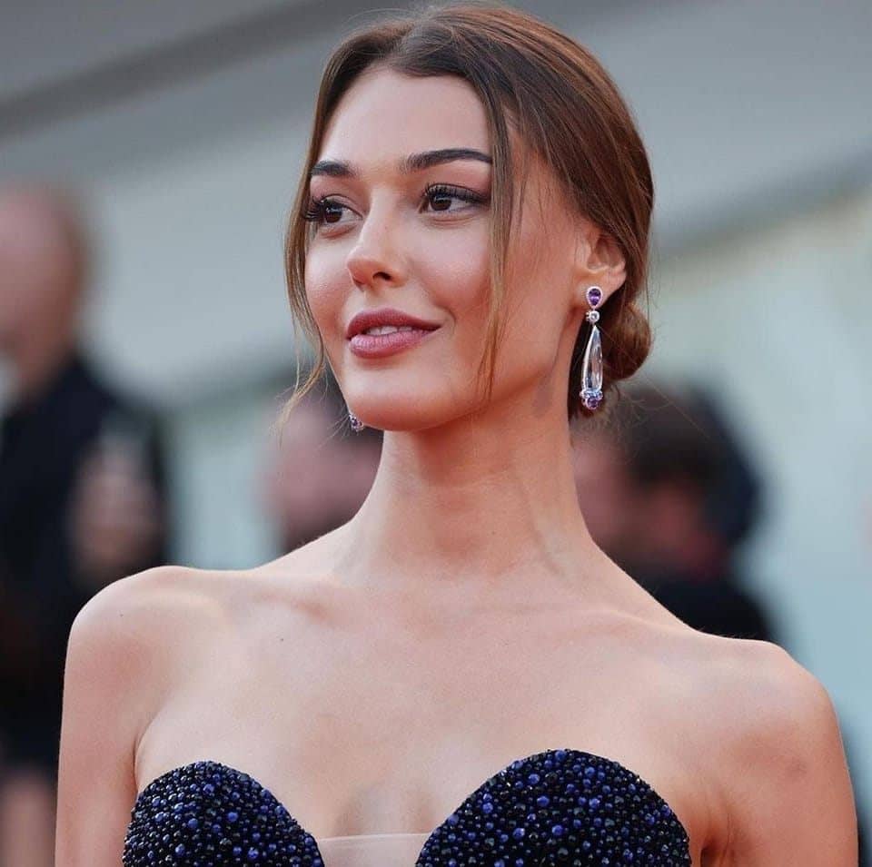 Dilan Çiçek Deniz Height Age Weight Measurement Wiki Bio & Net Worth