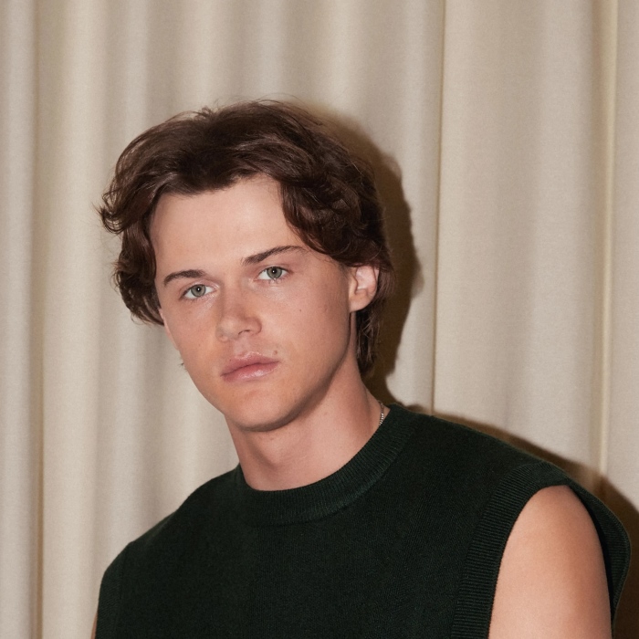 Christopher Briney Height Age Weight Measurement Wiki Bio and Net Worth