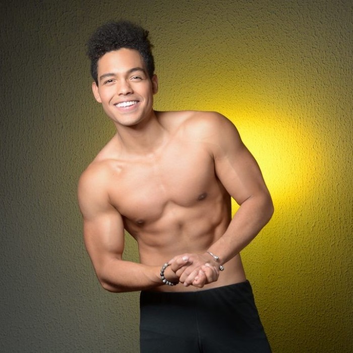 Víctor Varona Height Age Weight Measurement Wiki Bio and Net Worth