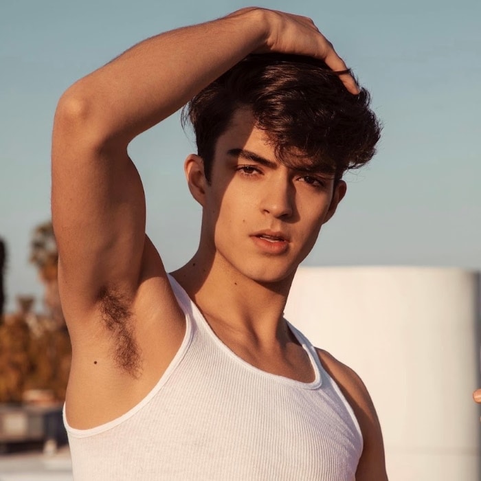 Matt Mckenley Height Age Weight Measurement Wiki Bio and Net Worth