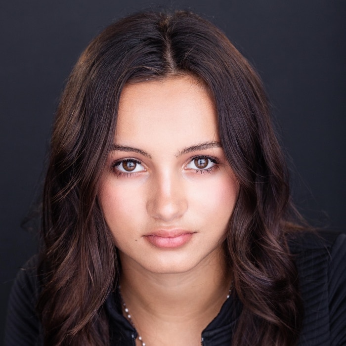 Kaylin Hayman Height Age Weight Measurement Wiki Bio and Net Worth